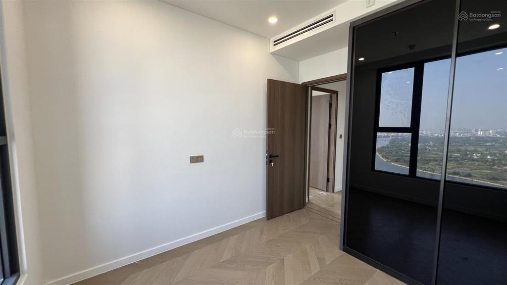 Bán căn góc 3pn view sông. nhà mới nguyên bản 100%. giá chỉ 17.5 tỷ lumiere riverside