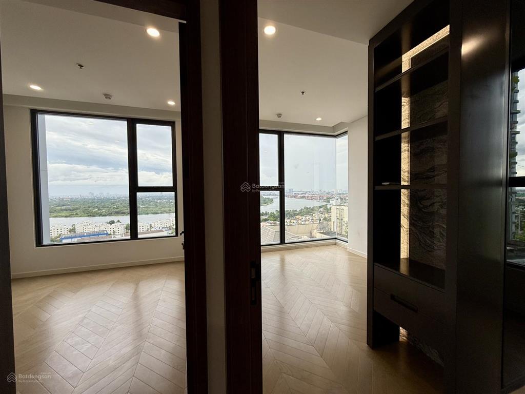 Bán căn góc 3pn view sông. nhà mới nguyên bản 100%. giá chỉ 17.5 tỷ lumiere riverside