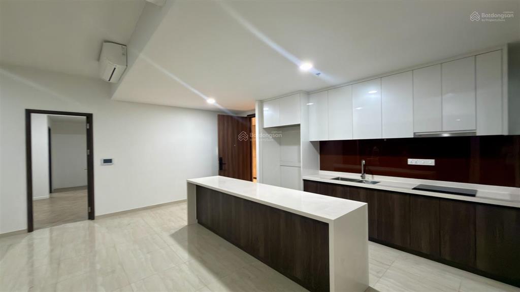 Cho thuê căn 3 phòng ngủ the infiniti giá 28 triệu nhà mới 100%
