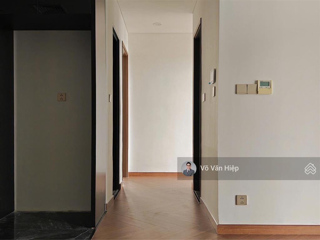41 triệu/tháng căn góc 3 phòng ngủ view sông nội thất cơ bản