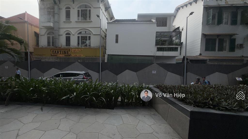 Bán cắt lỗ 8 tỷ  giá chỉ 19 tỷ shophouse sở hữu lâu dài tại lumiere riverside