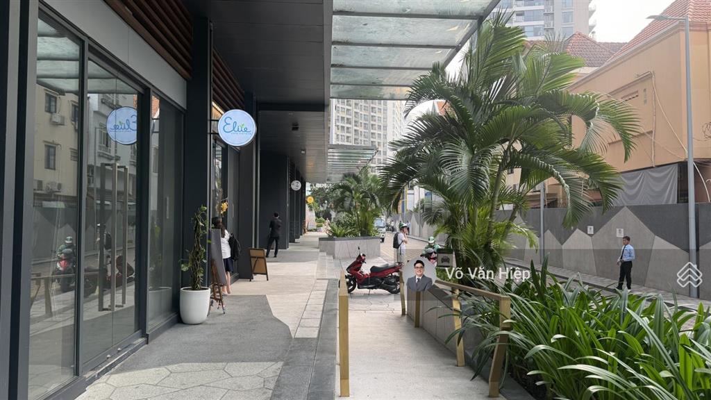 Bán cắt lỗ 8 tỷ  giá chỉ 19 tỷ shophouse sở hữu lâu dài tại lumiere riverside