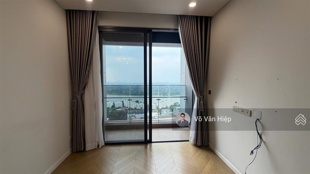 View sông 2 phòng ngủ nhà trống cho thuê giá 33 triệu lumiere riverside