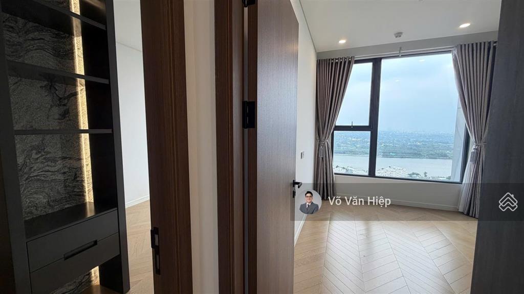 View sông 2 phòng ngủ nhà trống cho thuê giá 33 triệu lumiere riverside