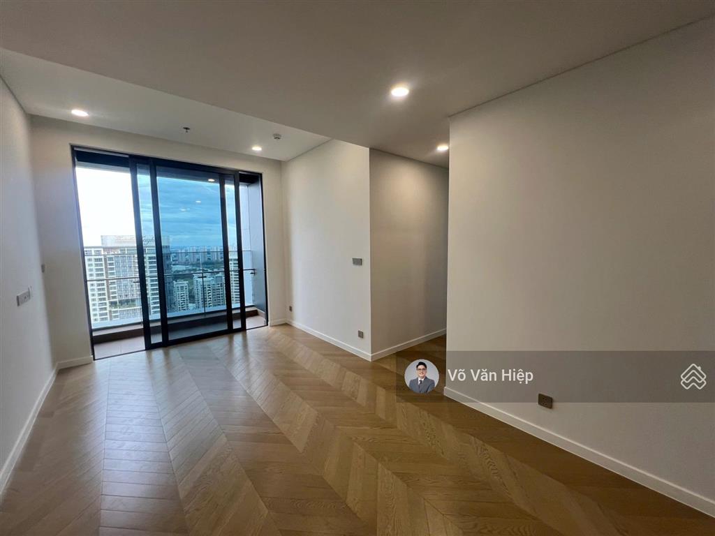 Căn 2 phòng ngủ góc nội thất cơ bản 32 triệu/th tòa west lumiere riverside