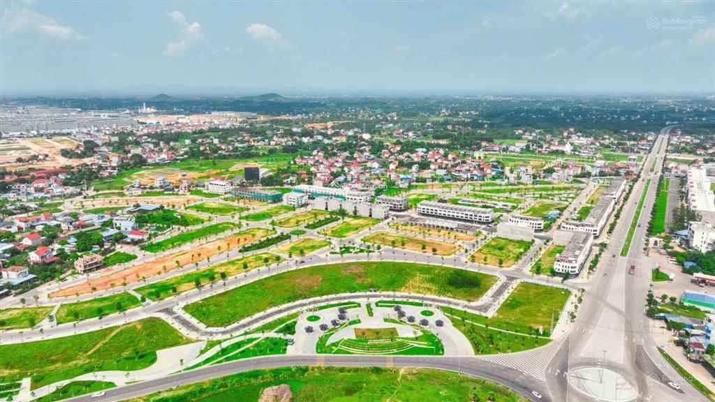 Cần bán lô đất 90m2 tại kđt yên bình xanh sát ngay siêu thị go