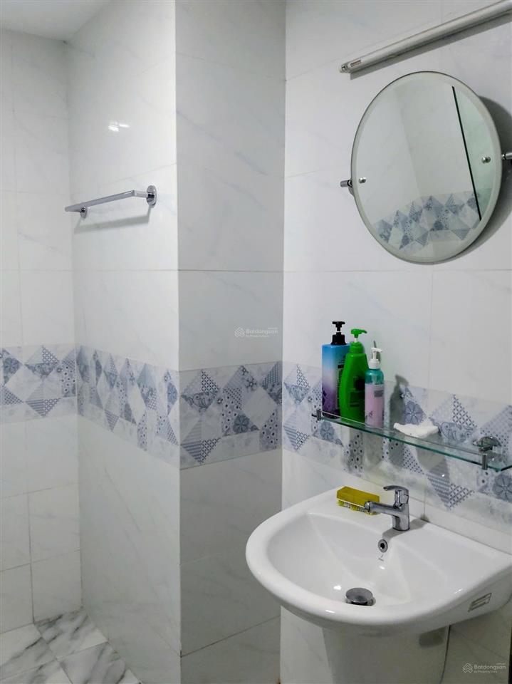 Cần bán căn hộ conic riverside, p7, q8, lầu 10, dt 66,7m2, 2pn + 1 wc, giá bán 3,1 tỷ đồng