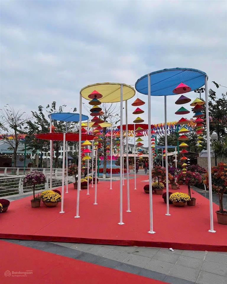 Bán nhà chính chủ khu phố trịnh công sơn , diện tích 33m , 4 tầng giá 11 tỷ  0961 668 ***