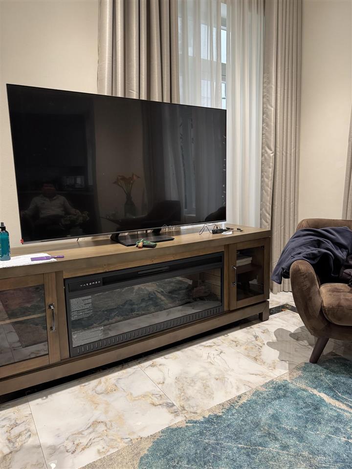 Bán biệt thự đường lạc long quân diện tích 166m mặt tiền 13m ô tô vào giá 66 tỷ