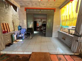 Bán căn nhà cấp 4 tại thuận lợi, đồng nai, nhà 2 mặt tiền rộng rãi, vị trí đẹp, sổ đầy đủ