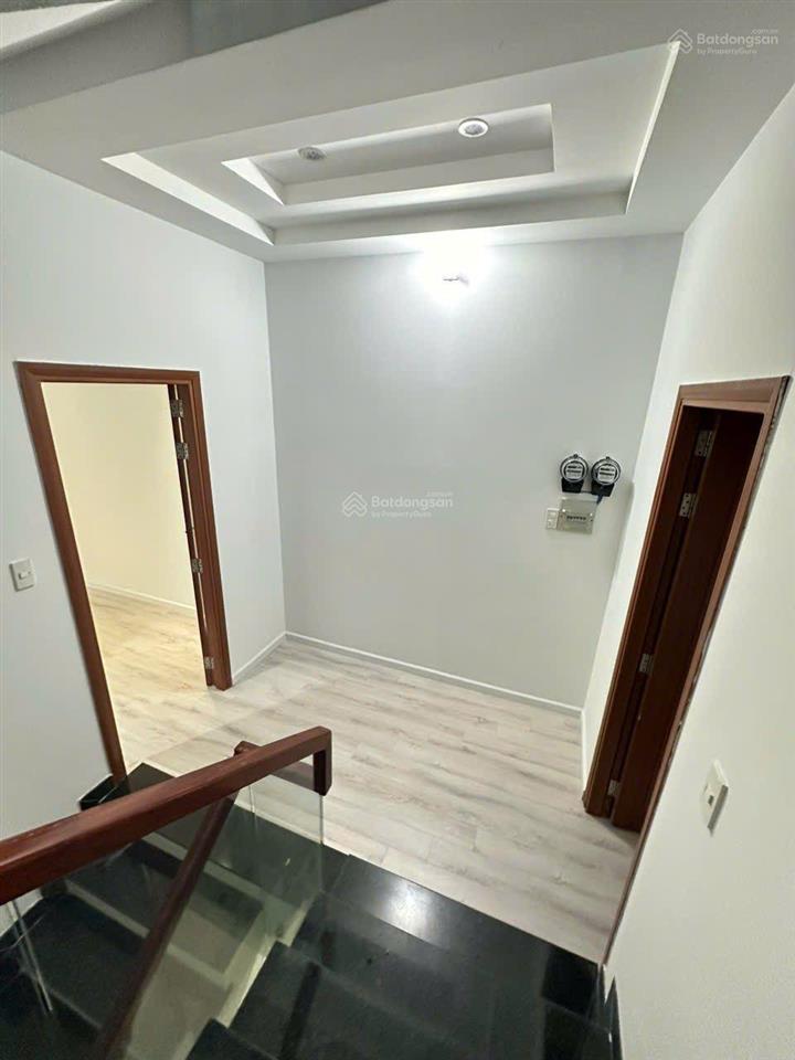 Bán nhà 3 lầu mặt tiền đường 12m ngay hiệp bình, gần khu đô thị vạn phúc