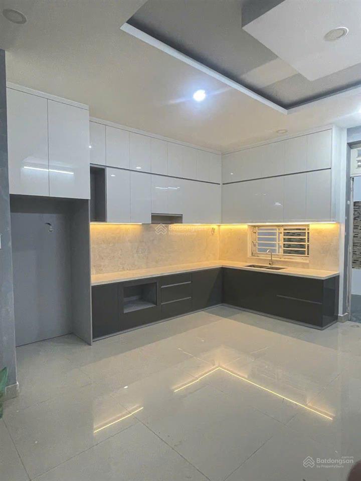 Bán nhà 3 lầu mặt tiền đường 12m ngay hiệp bình, gần khu đô thị vạn phúc