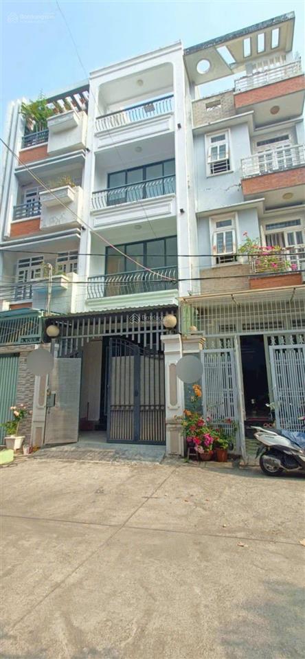 Nhà ngay phạm văn đồng, đường rộng 4 lầu, sổ hồng riêng