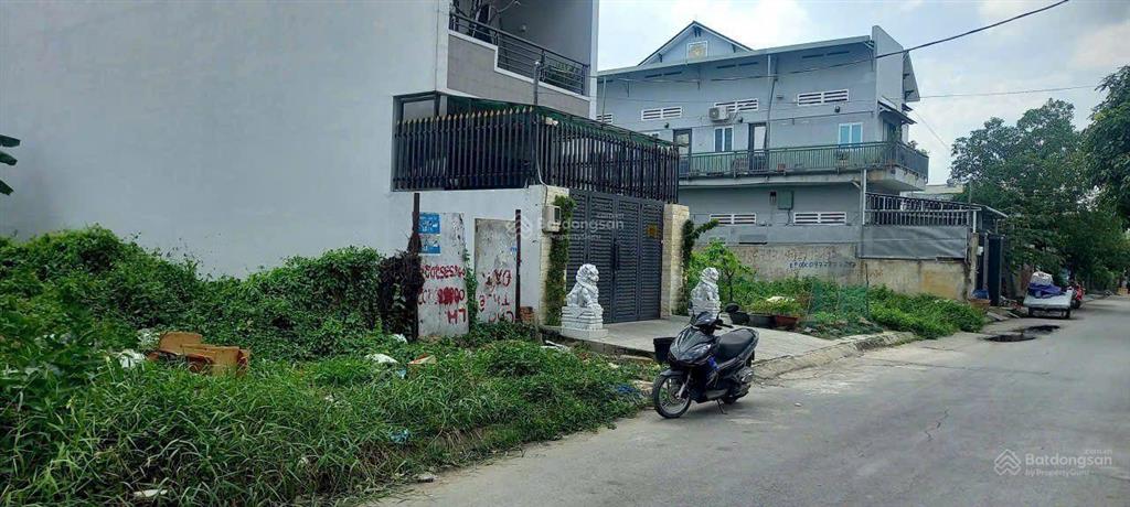 Bán đất 1 xẹc quốc lộ 13, đường 7m, thích hợp ở, làm căn hộ dịch vụ, xây công ty