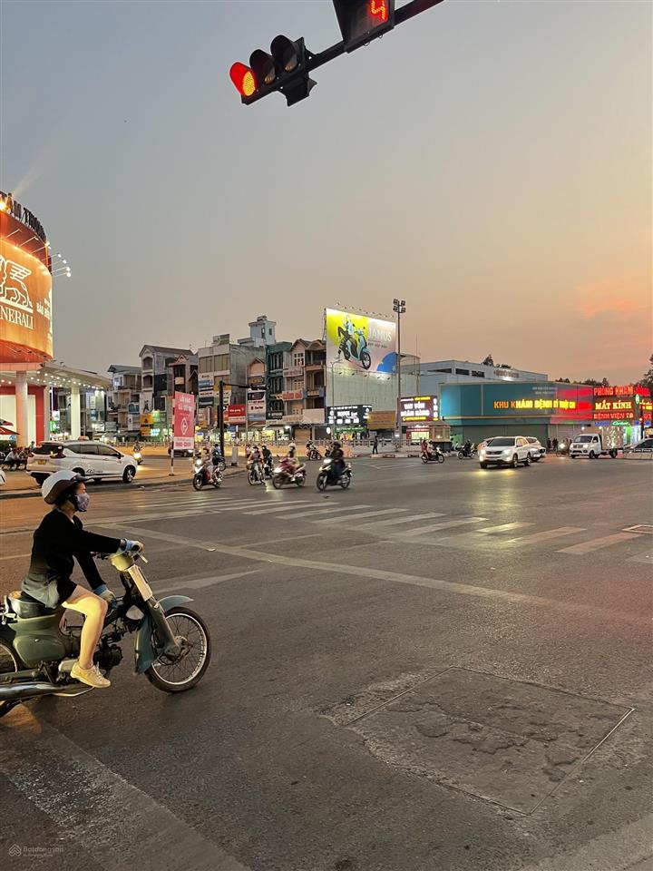 Nhà mặt tiền đồng khởi  biên hòa  đồng nai