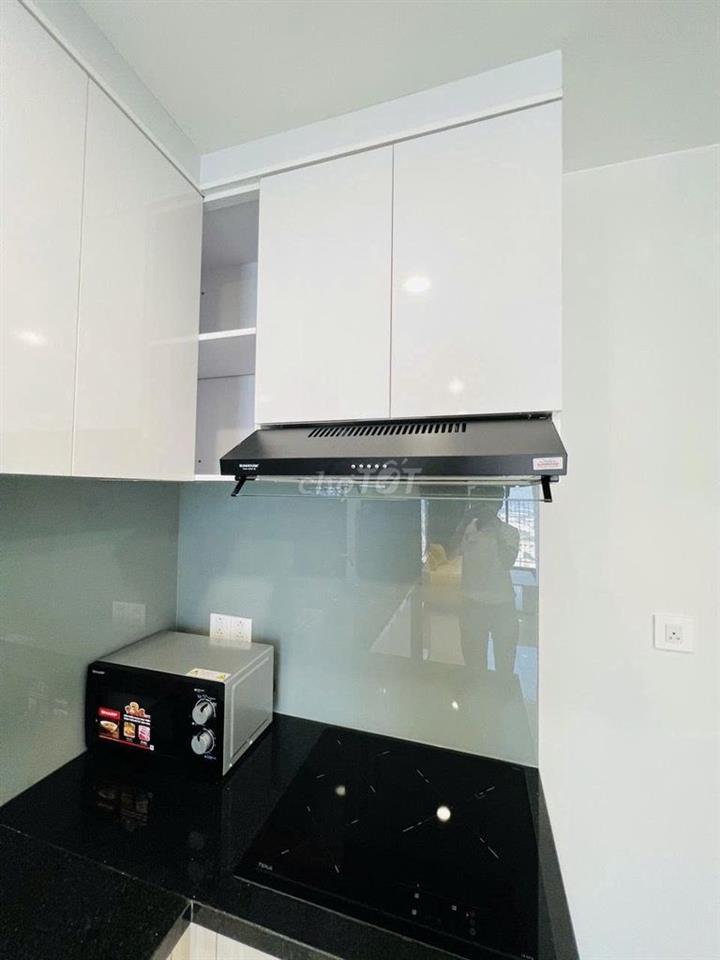 GẤP! Căn hộ Emerald Golf View 1PN 52,5m2,FULL NỘI THẤT, giá chỉ 2,1tỷ
