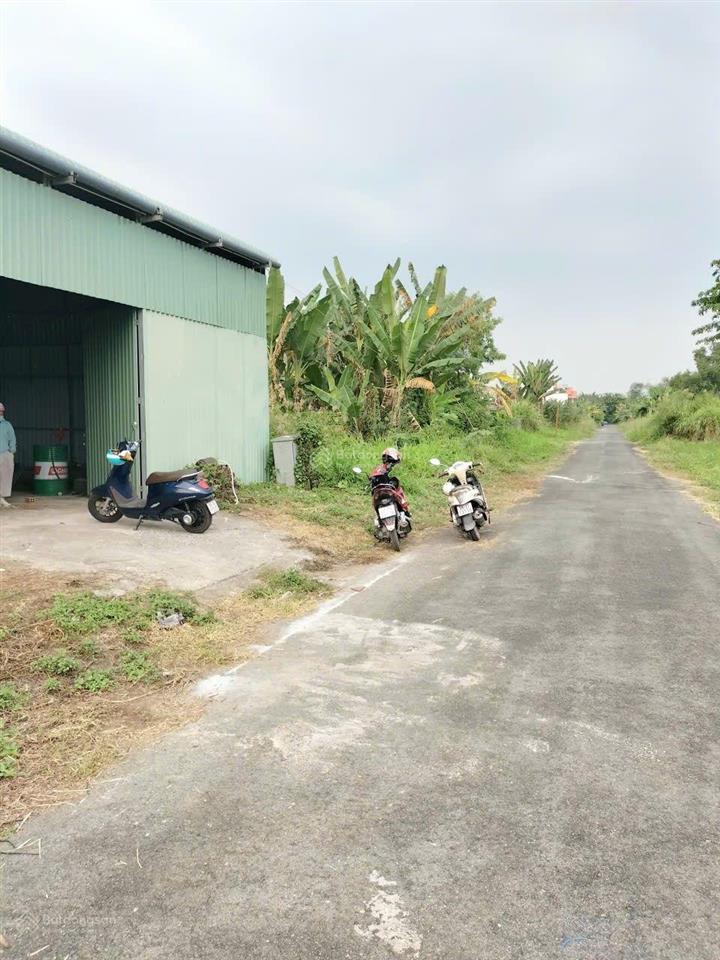 Cho thuê xưởng 250m2, 15 triệu/th đường bưng ông thoàn, quận 9