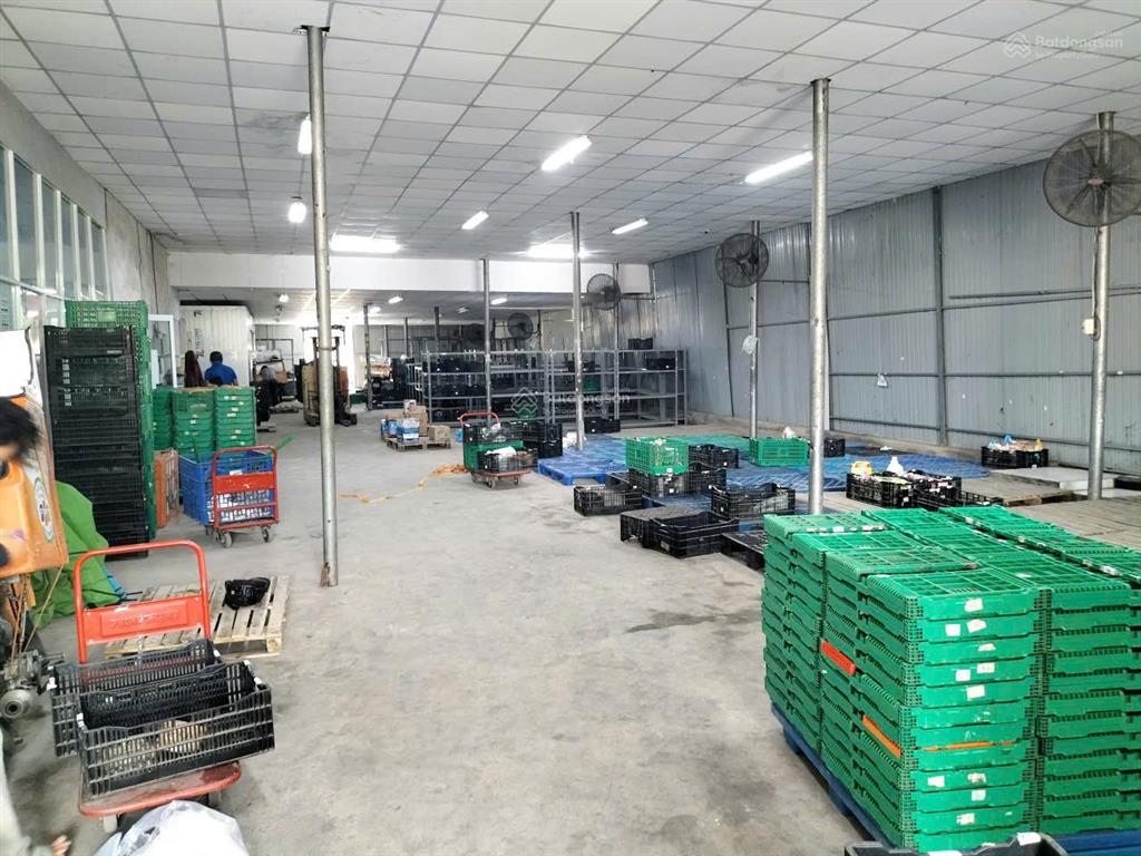 Cho thuê kho 700m2, giá 45 triệu/th đường hoàng hữu nam, p. tân phú, thủ đức