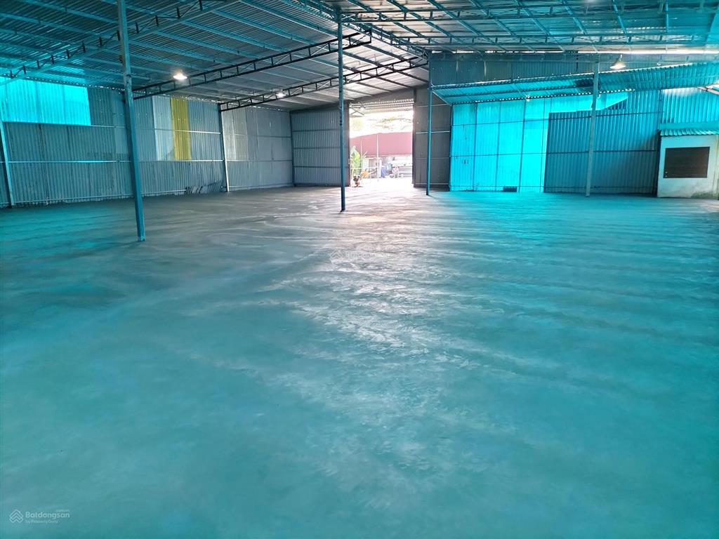 Cho thuê xưởng 600m2 mới, 35 tr/th gần khu công nghệ cao, quận 9