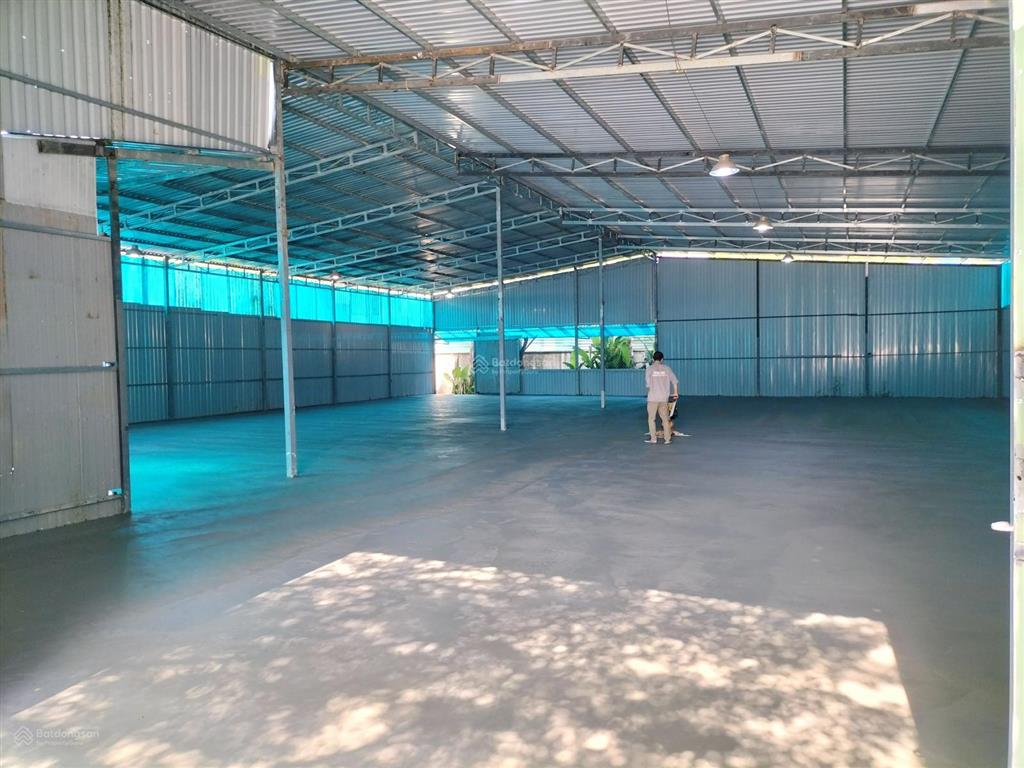 Cho thuê xưởng 600m2 mới, 35 tr/th gần khu công nghệ cao, quận 9