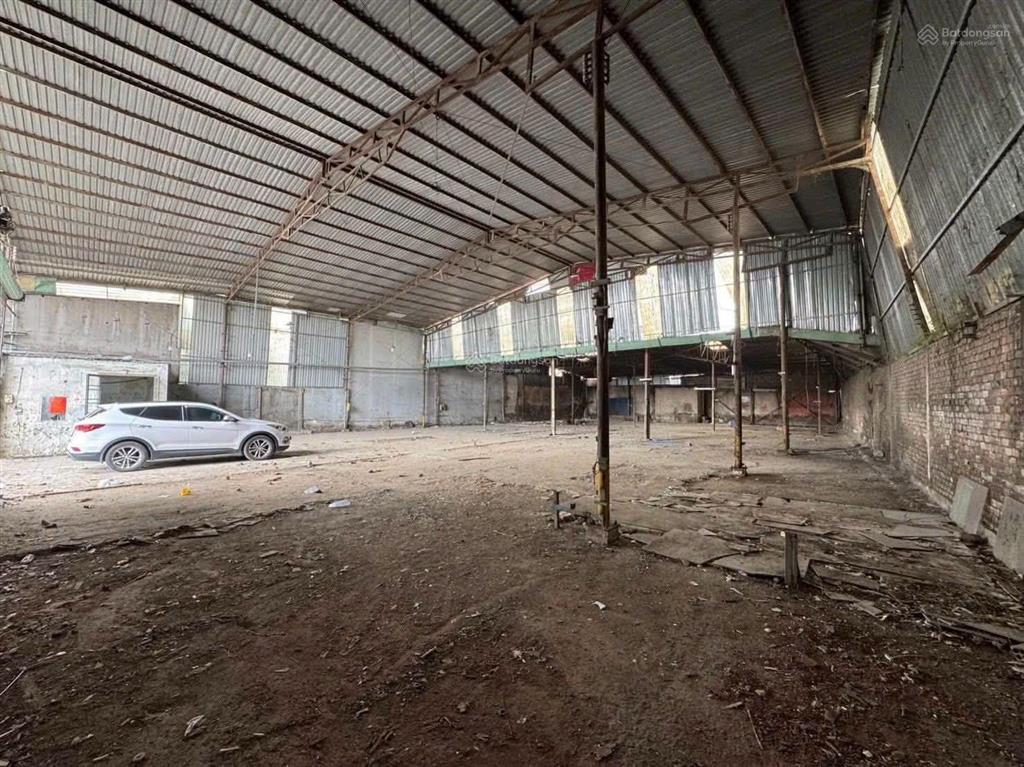 Cho thuê xưởng 1000m2 mặt tiền đường hoàng hữu nam, quận 9