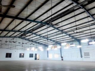 Cho thuê kho xưởng 5000m2, 165 triệu /tháng gần khu công nghệ cao, thủ đức