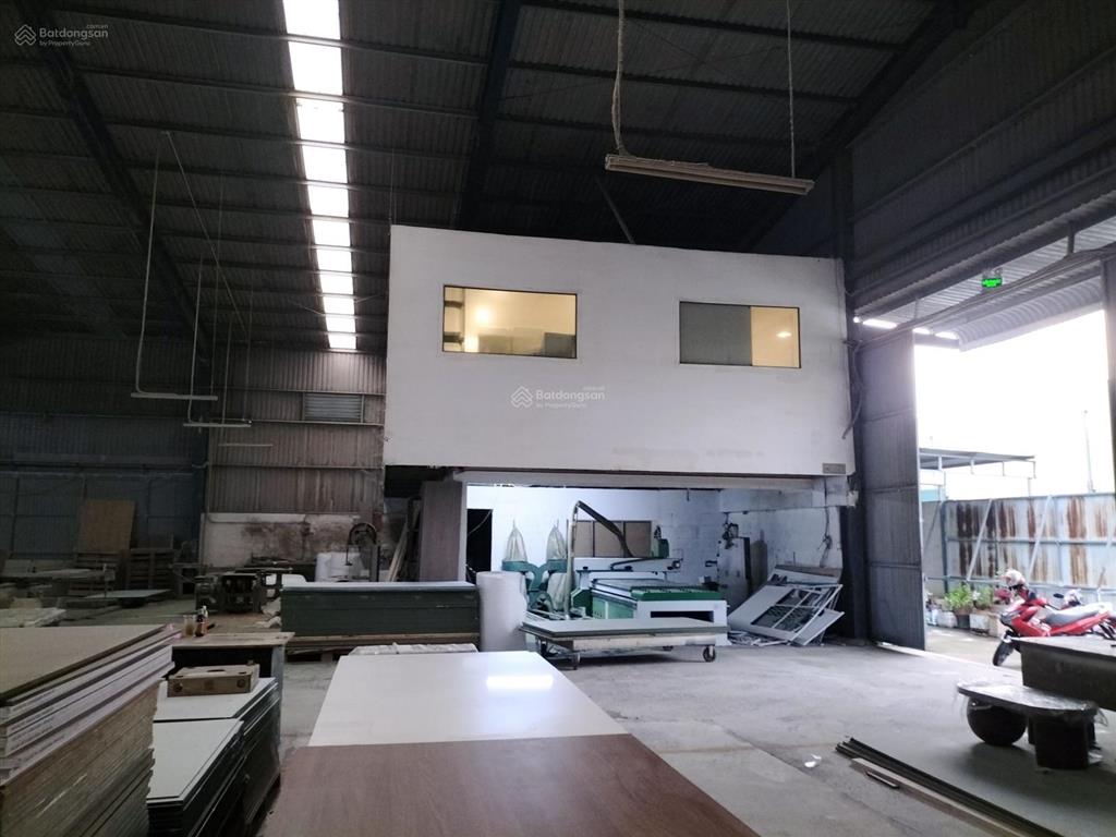 Cho thuê xưởng 1800m2 đường long thuận, quận 9, gần vinhome