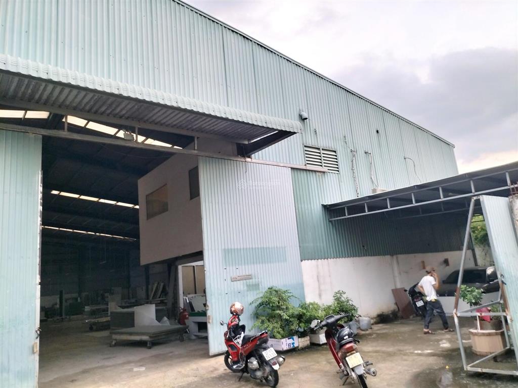 Cho thuê xưởng 1800m2 đường long thuận, quận 9, gần vinhome