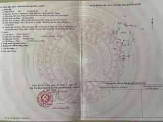 Cần chuyển nhượng lại một căn biệt thự mới full nội thất
