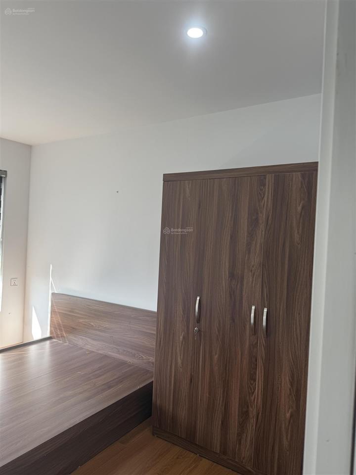 Chính chủ cho thuê căn chung cư 3 ngủ  0989 298 ***