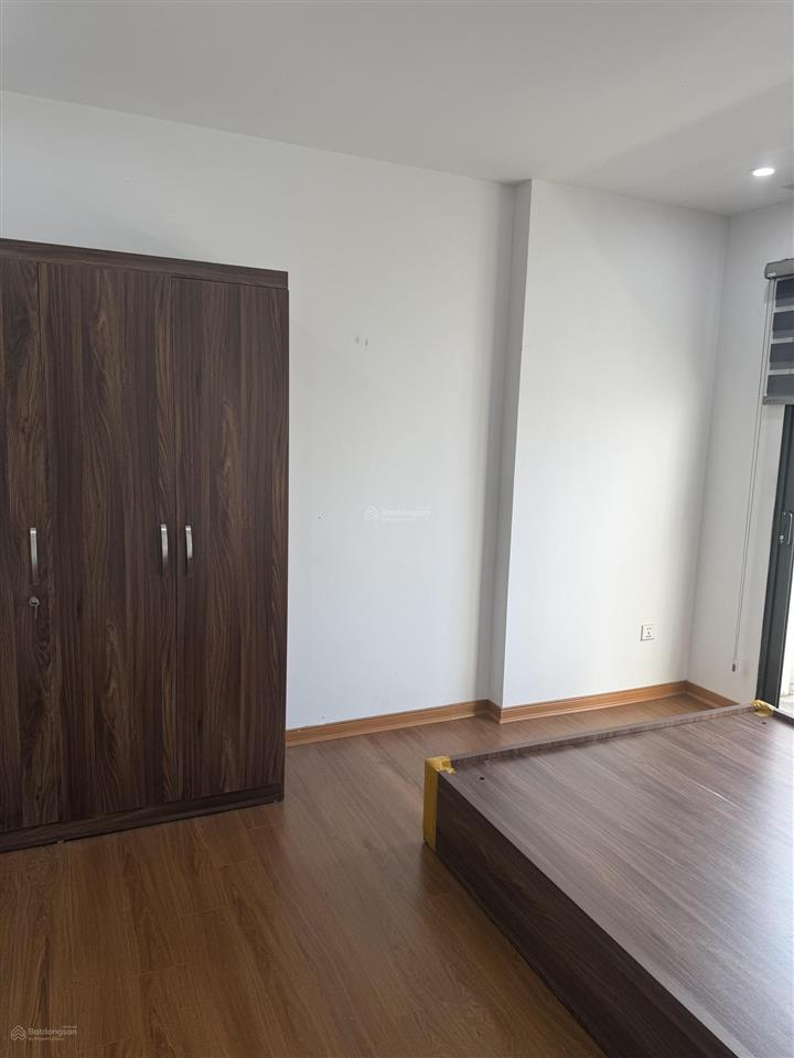 Chính chủ cho thuê căn chung cư 3 ngủ  0989 298 ***