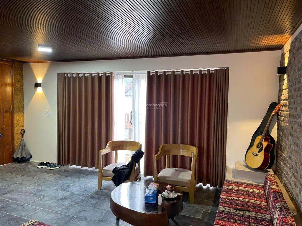 Chính chủ gửi bán biệt thự đẹp tại thang mây  bản xôi ,view hồ, 287m2 sổ đỏ full thổ cư,hoàn thiện