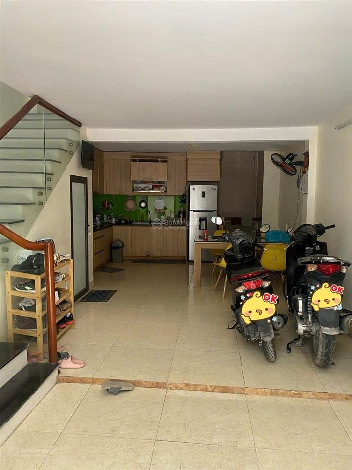 Chính chủ bán căn nhà riêng tân triều, triều khúc, dt 38,7m², 4,5 tầng, 4 phòng ngủ, mặt tiền 4,6m