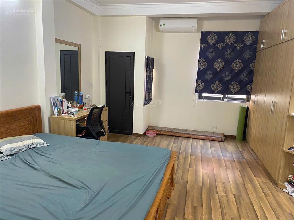 Chính chủ bán căn nhà riêng tân triều, triều khúc, dt 38,7m², 4,5 tầng, 4 phòng ngủ, mặt tiền 4,6m