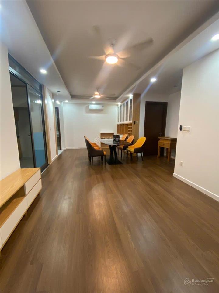 Chính chủ cần bán căn hộ 3pn, 2vs diện tích 85.8m2, full nội thất chỉ việc xách vali về ở