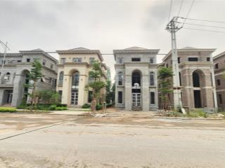 Tôi cần bán lô biệt thự song lập 250m đường 25m sau nhà có kênh đào giá ngoại giao đợt đầu