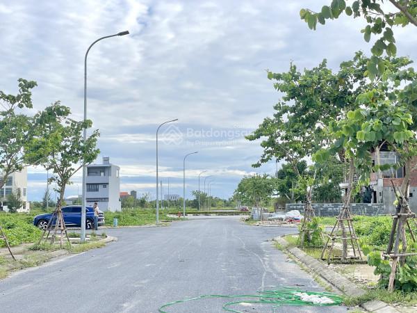Gia đình cần bán gấp giá đất mặt tiền bờ quan 3 sát chung cư ánh dương sungroup giá rẻ