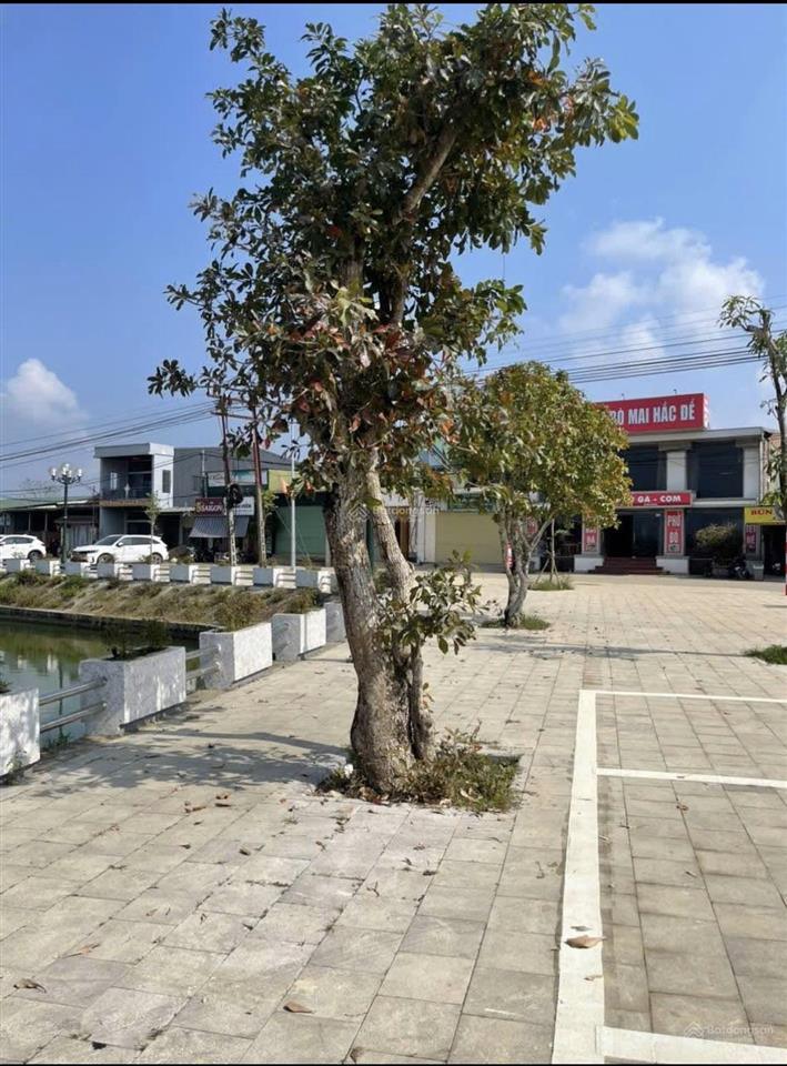 Bán lô đất 2 mặt tiền bờ hồ bình sơn hương khê hà tĩnh thuận tiện kinh doanh