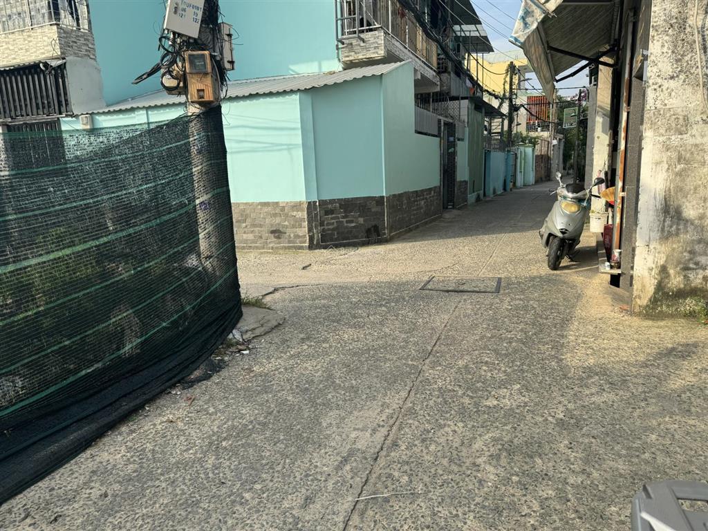 Bán lô đất đường số 9, phường linh xuân, tphcm  ngay ngã tư phạm văn đồng