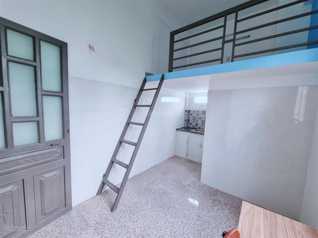 Chủ nhà cho thuê phòng đẹp, có thang máy ngay hoàng diệu 2, thủ đức