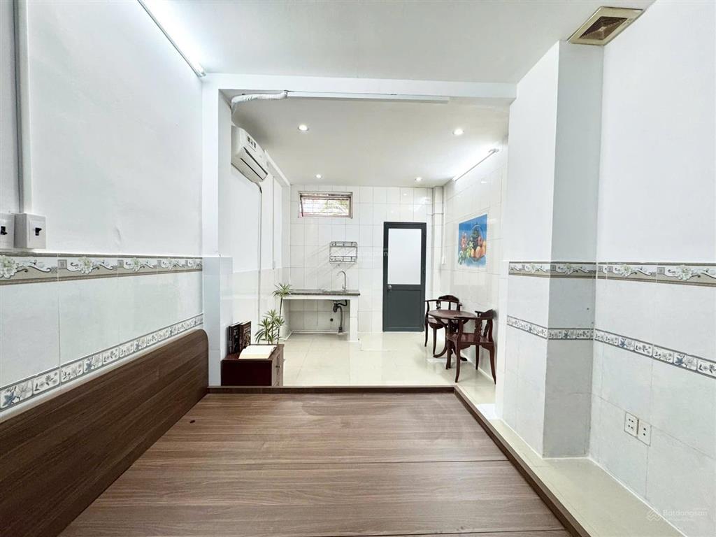 Phòng đầy đủ nội thất ngay phạm văn đồng, cầu vượt linh xuân, an ninh, rộng rãi, thuận tiện vị trí