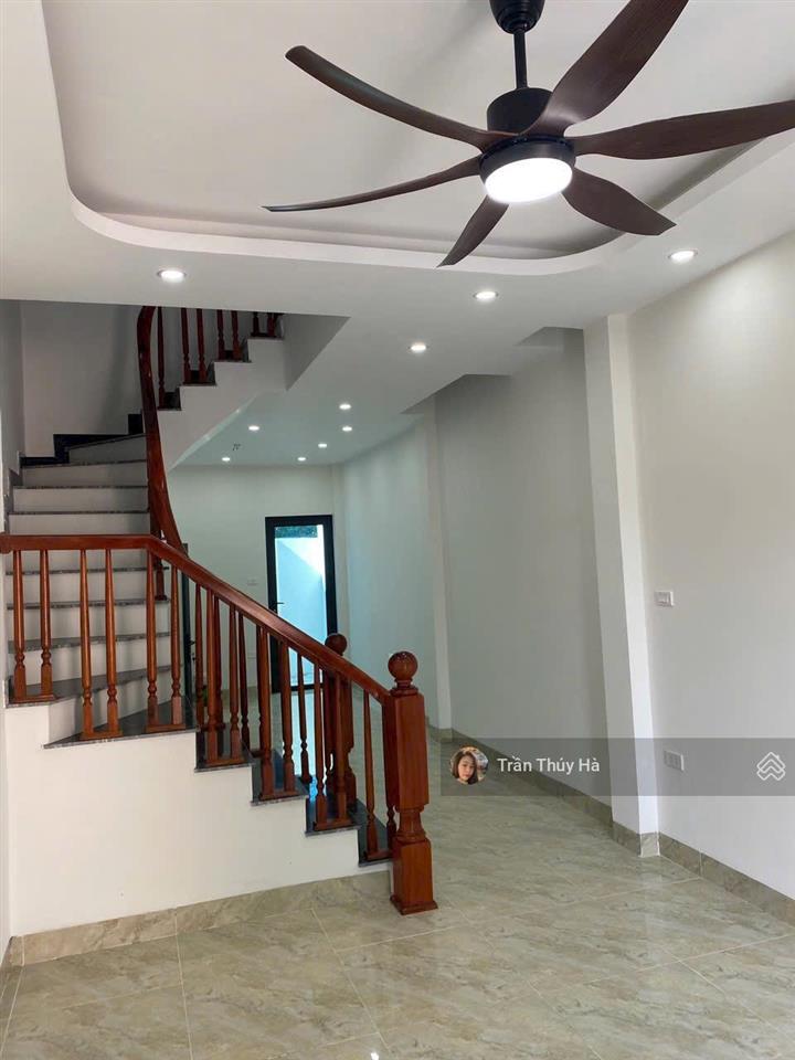 Nhà 4 tầng mới tinh ninh xá hồng vân. cần bán gấp. đường thông.