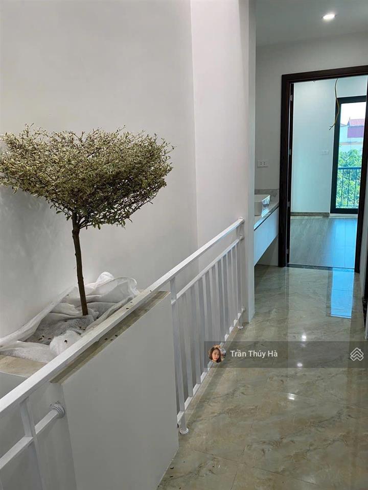 Nhà 4 tầng mới tinh ninh xá hồng vân. cần bán gấp. đường thông.