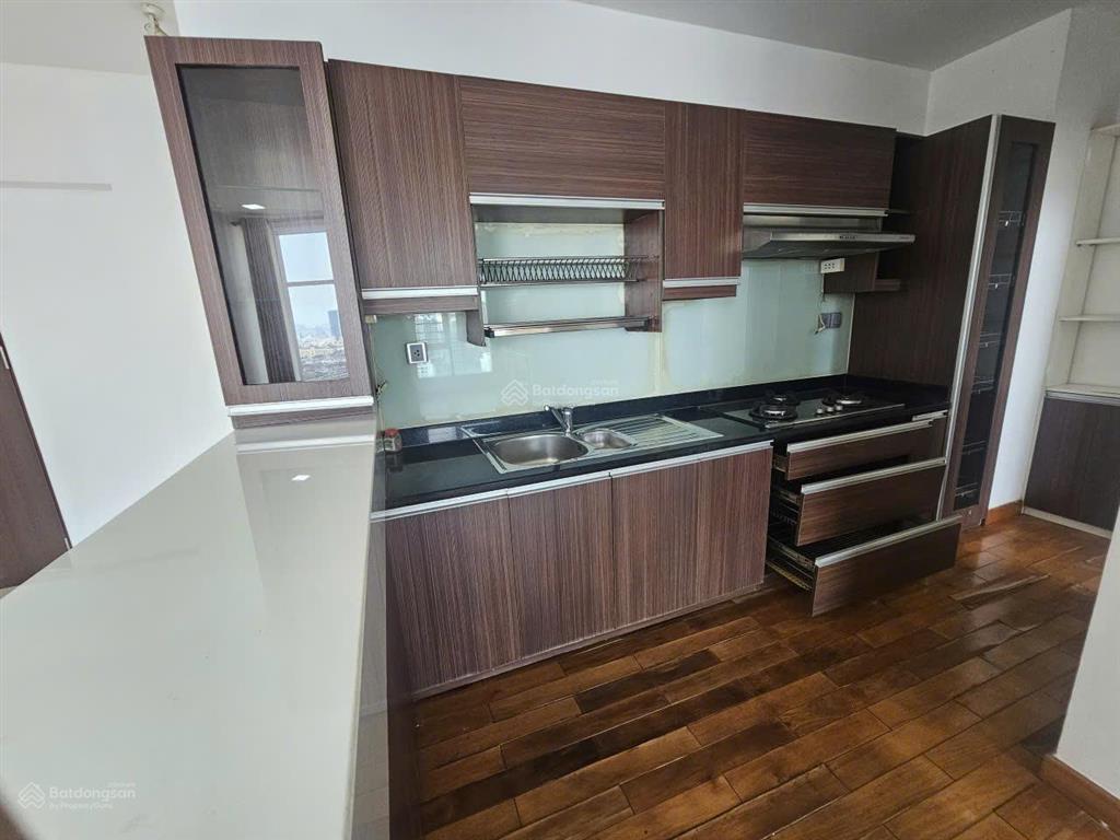 Cho thuê căn hộ chung cư phú mỹ hoàng quốc việt 90m, 2pn, 2wc nội thất cơ bản giá 13tr/th