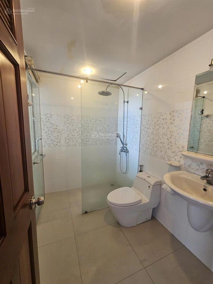 Cho thuê căn hộ chung cư phú mỹ hoàng quốc việt, dt 90m2, 2pn, 2wc, full nội thất, 12tr/th