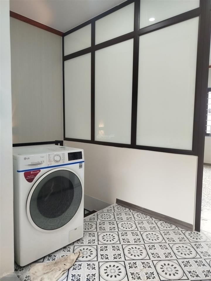 Cho thuê nhà nguyên căn còn mới 20mx3 tầng, lô góc 3 thoáng tại an dương, tây hồ, hn giá 8.5 tr
