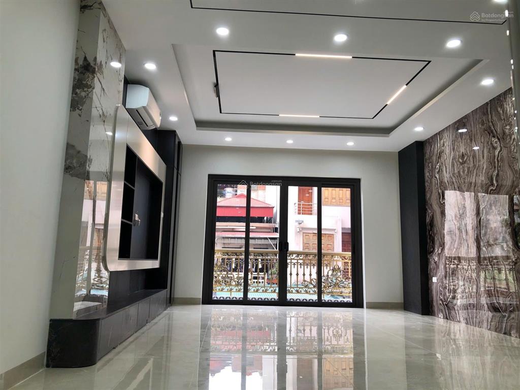 Bán cc tại 170 đê la thành, 9,8 tỷ, 100m2, đẹp, nhiều tiện ích,lô góc nhiều ánh sáng và gió.