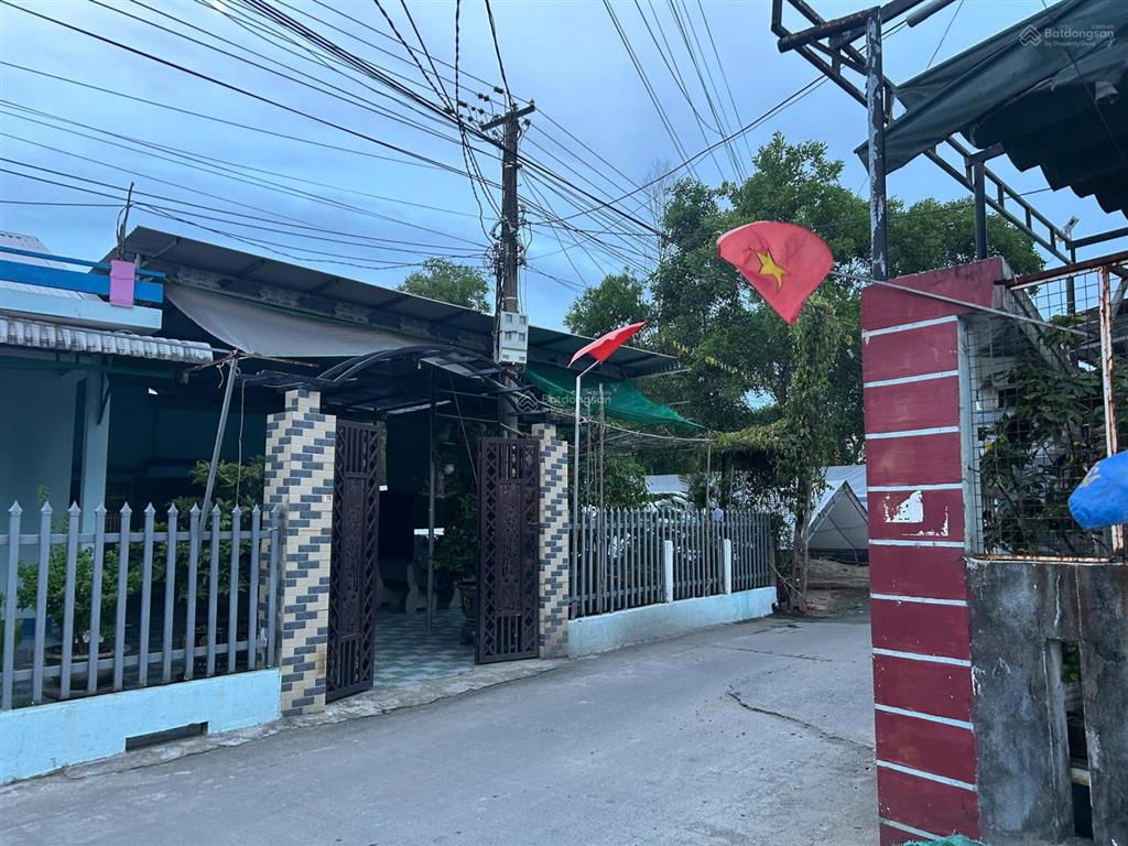 Bán đất đường bầu chuốc, bình sơn, 900 triệu, 120 m2, pháp lý đầy đủ, giá tốt hàng hiếm