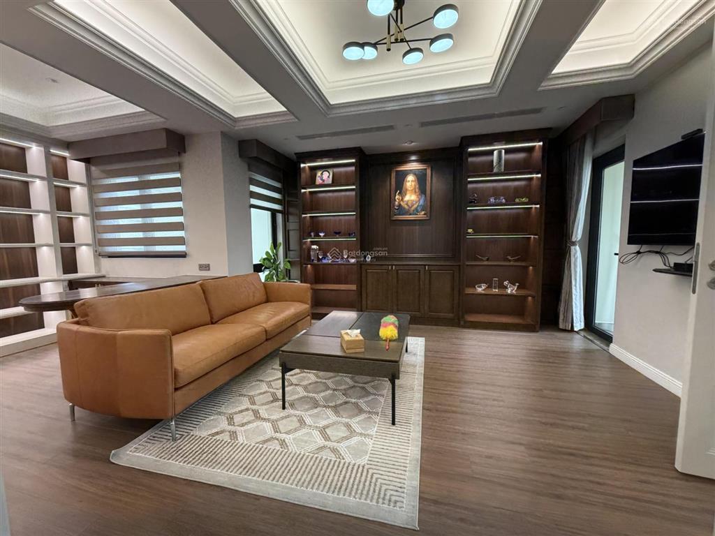Chủ nhà cho thuê căn biệt thự song lập full nội thất nhập khẩu từ đức
