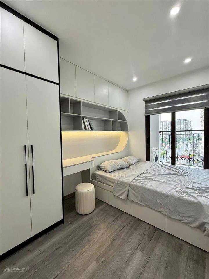 Hiếm! chỉ 12 tỷ có ngay 1 căn 3pn2vs, 108m2 d'capitale trần duy hưng view công viên hồ điều hòa